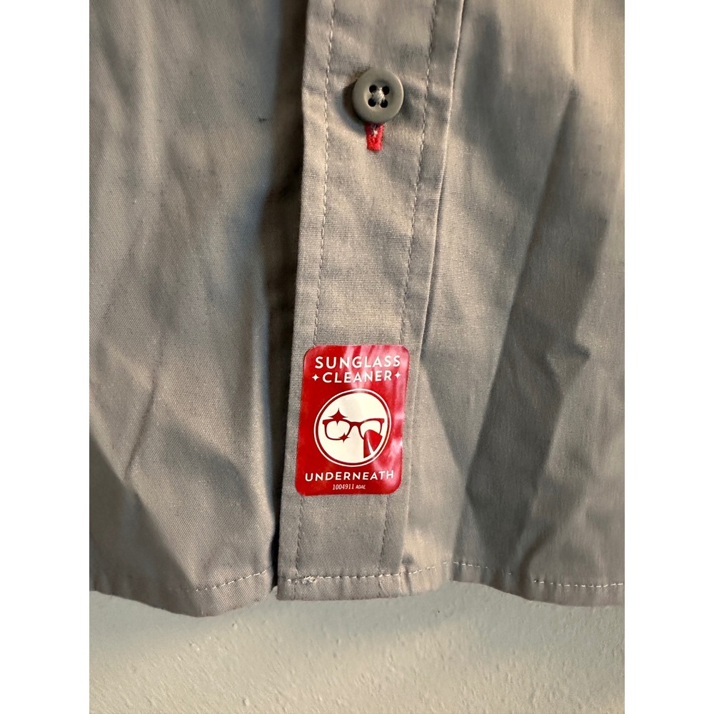 Wrangler Mens Relaxed Stretch Short Sleeve Shirt Gray Sunglass Cleaner XL NWOT - Picture 3 of 10